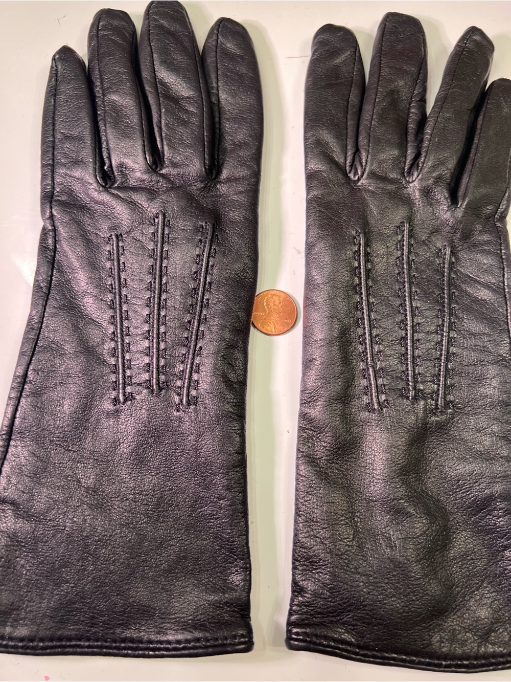 Classic Women's Black Leather Gloves Size Medium Polyester Lining India